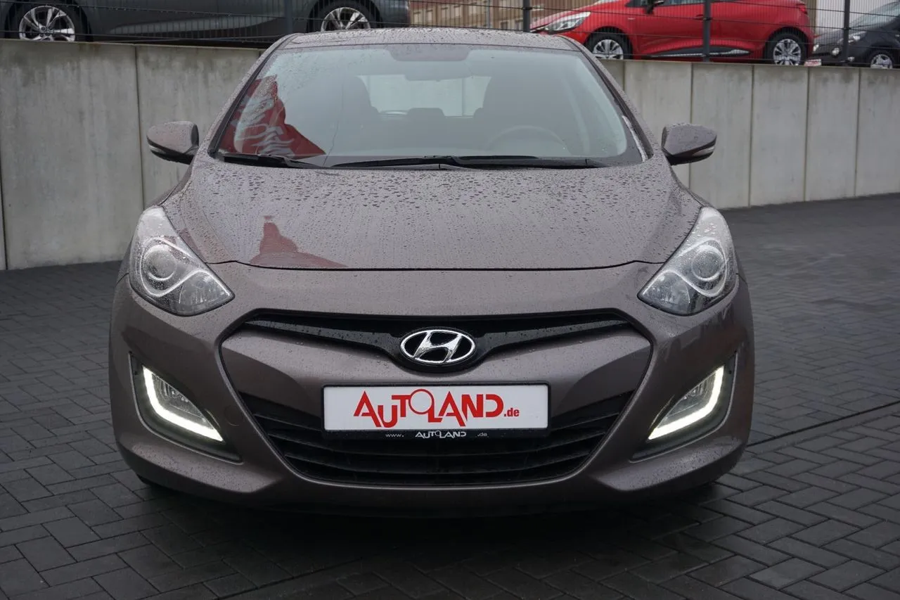 Hyundai i30 1.4 NAVI PDC KAMERA Navi...  Image 6