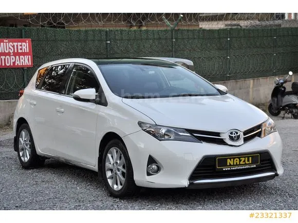 Toyota Auris 1.6 Advance Skypack Image 8